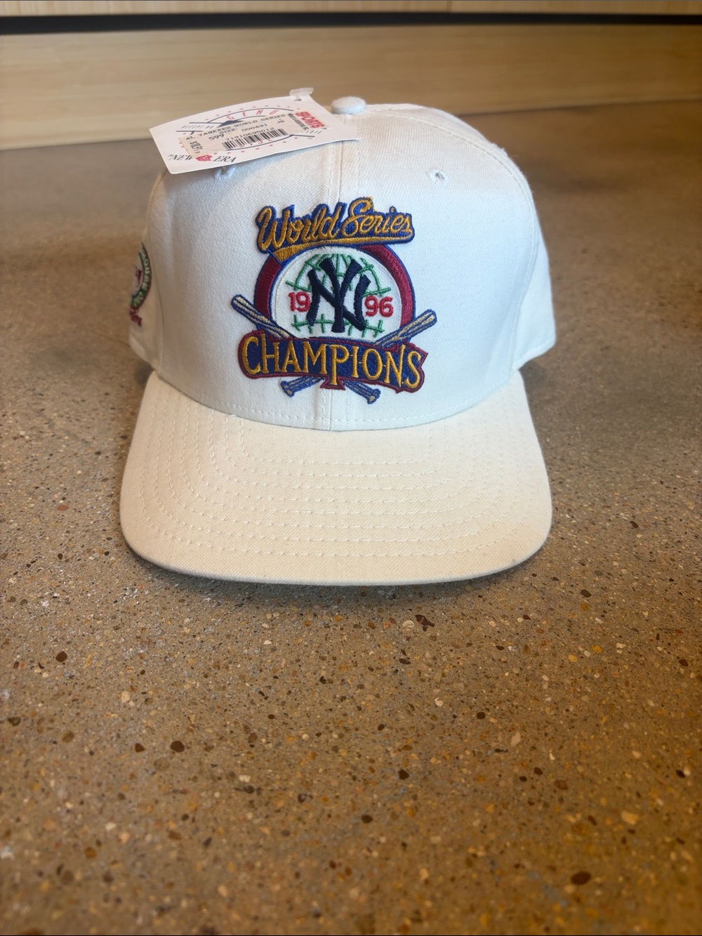 Vintage 1996 NWT New York Yankees MLB cap New Era World Series champions